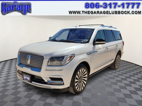 Used 2019 Lincoln Navigator Reserve image 1