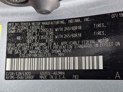 Used 2019 Toyota Highlander XLE AWD/4WD image 28