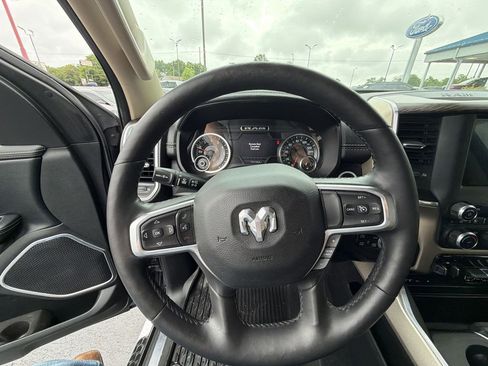 Used 2019 RAM 1500 Laramie AWD/4WD image 20
