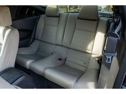 Used 2013 Ford Mustang Premium image 12