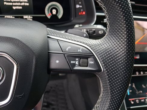 Used 2021 Audi SQ8 Prestige w/ Prestige Package image 23