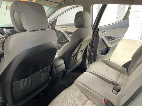 Used 2018 Hyundai Santa Fe Sport image 13