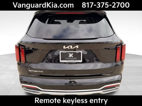 Certified 2023 Kia Sorento S image 4