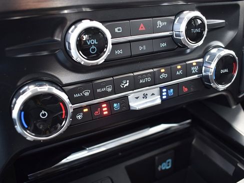 New 2026 Ford F350 Lariat w/ FX4 Off-Road Package image 21