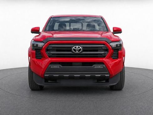 Used 2024 Toyota Tacoma SR5 AWD/4WD image 5