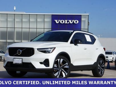 Certified 2023 Volvo XC40 B5 Plus w/ Climate Package