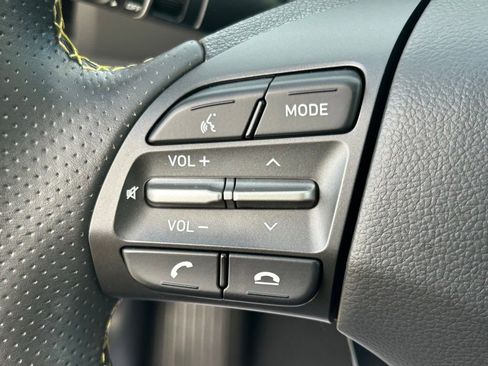 Used 2020 Hyundai Kona Limited AWD/4WD image 21