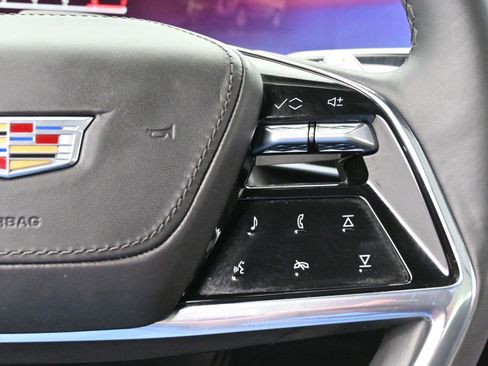 Used 2025 Cadillac Escalade ESV Sport Platinum image 23