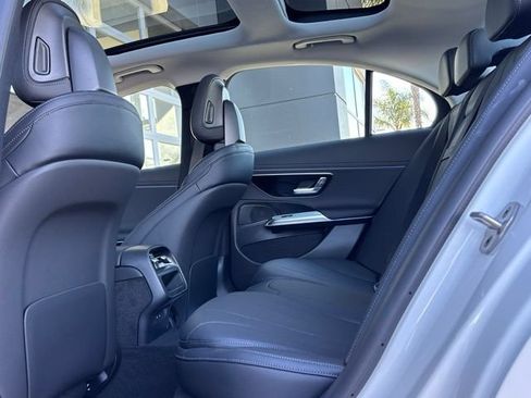 Used 2026 Mercedes-Benz E 350 4MATIC Sedan image 10
