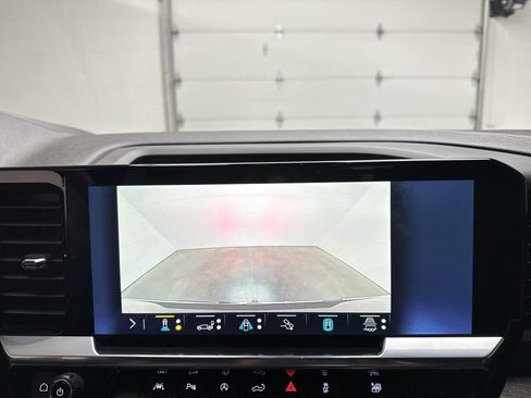 Used 2023 Chevrolet Silverado 1500 LTZ image 36