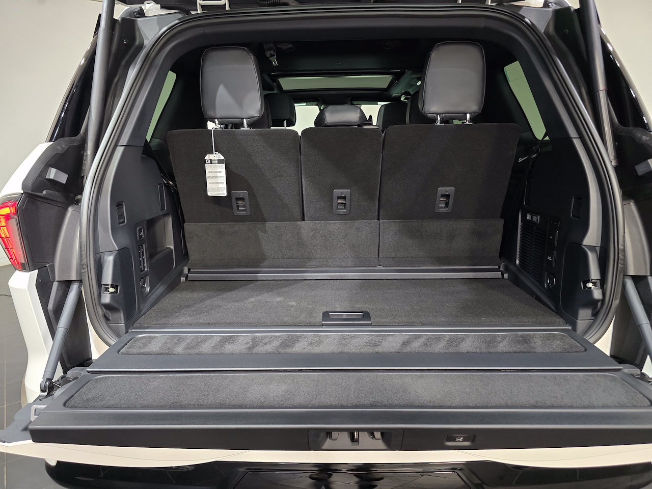 New 2025 Lincoln Navigator Reserve w/ Jet Appearance Package AWD/4WD image 47