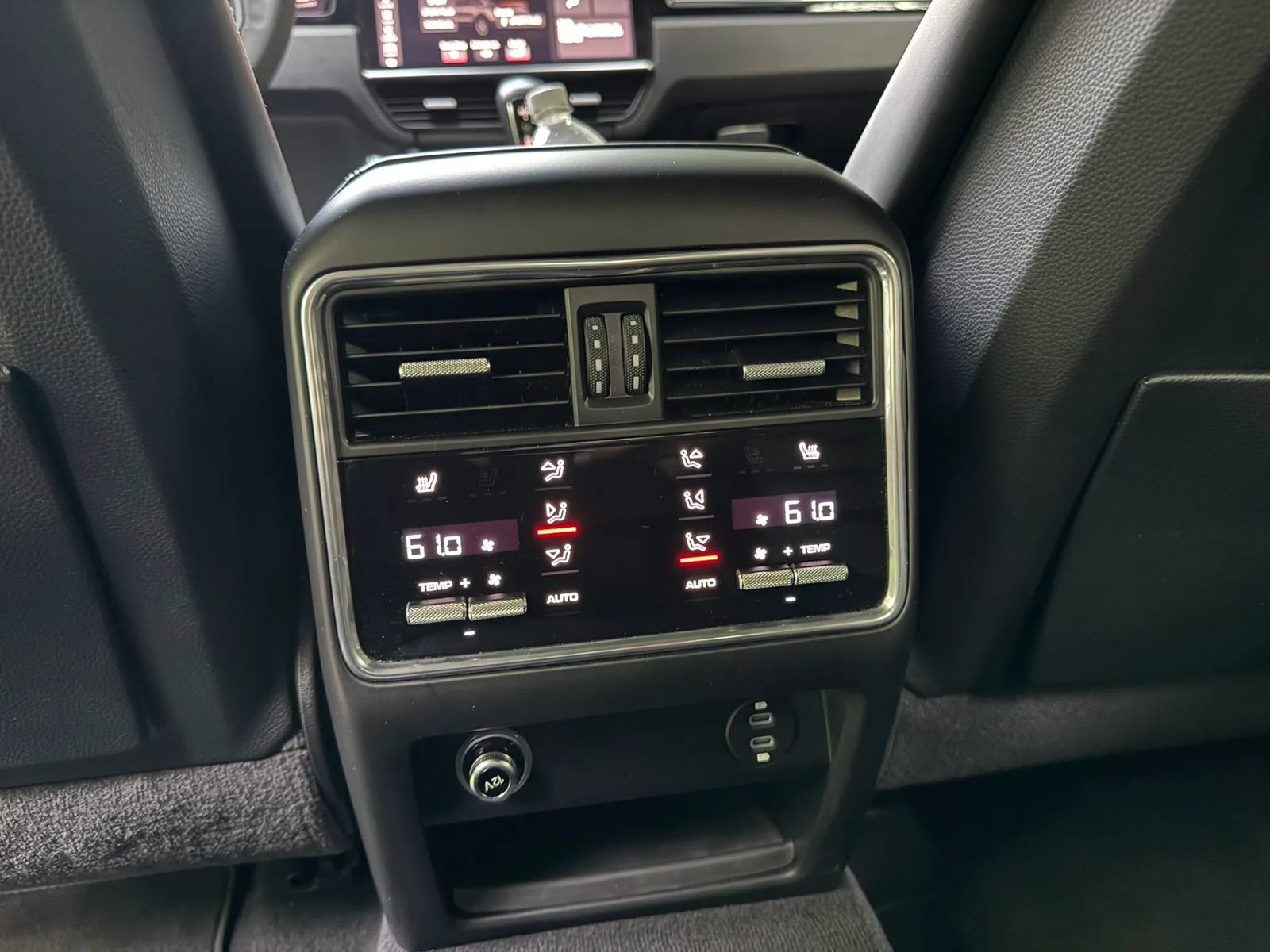 Used 2021 Porsche Cayenne GTS AWD/4WD image 21