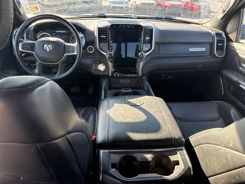 Used 2023 RAM 1500 Laramie image 12