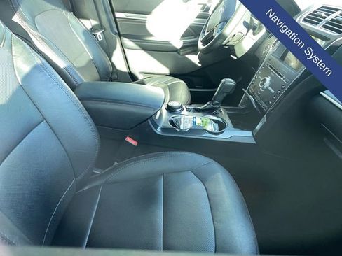Used 2018 Ford Explorer Sport w/ Ford Safe & Smart Package AWD/4WD image 10