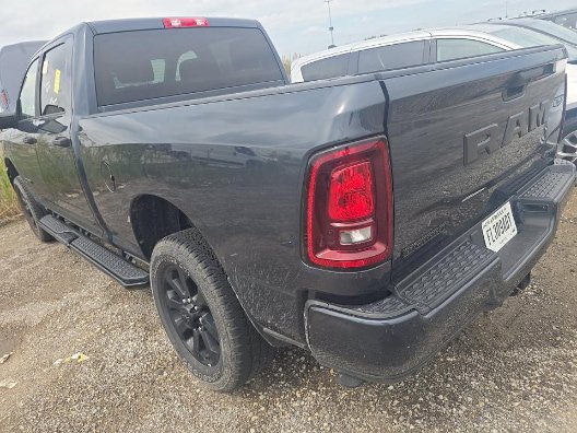Used 2025 RAM 2500 Big Horn AWD/4WD image 5