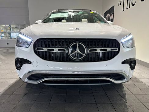 New 2026 Mercedes-Benz GLA 250 4MATIC image 2