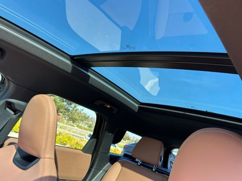 Used 2025 MINI Cooper Countryman SE w/ Comfort Package Max image 16