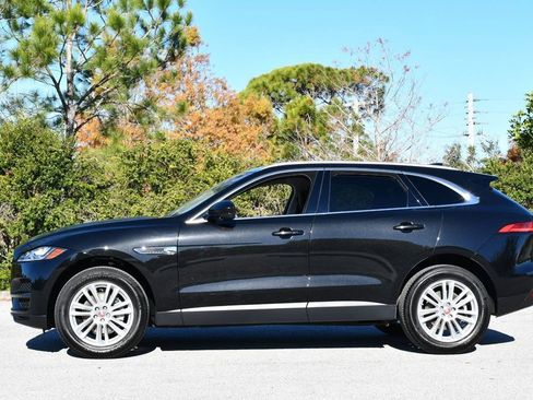 Used 2018 Jaguar F-PACE Prestige image 27