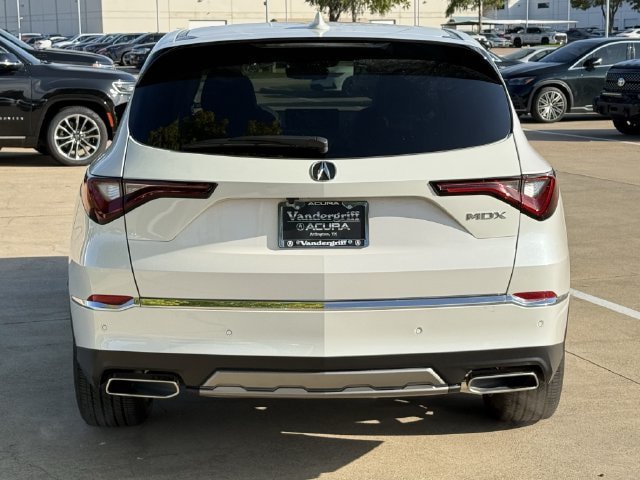 Used 2025 Acura MDX w/ Technology Package FWD image 5