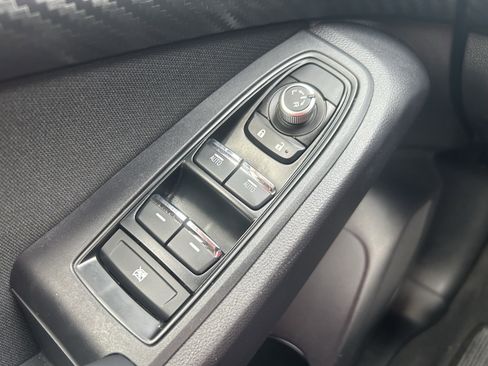 Used 2024 Subaru Ascent Premium w/ Convenience Package image 19