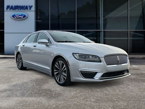 Used 2017 Lincoln MKZ Reserve w/ Luxury Package image 3