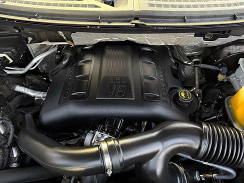 Used 2014 Ford F150 XLT w/ Equipment Group 302A Luxury image 31