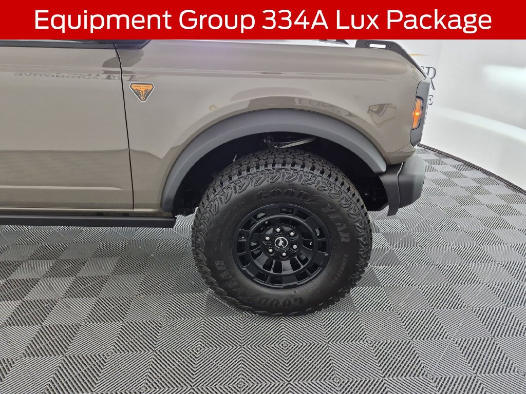 Used 2026 Ford Bronco Badlands AWD/4WD image 11