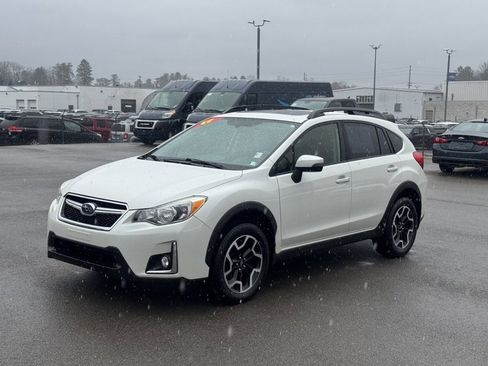 Used 2017 Subaru Crosstrek 2.0i Limited image 7