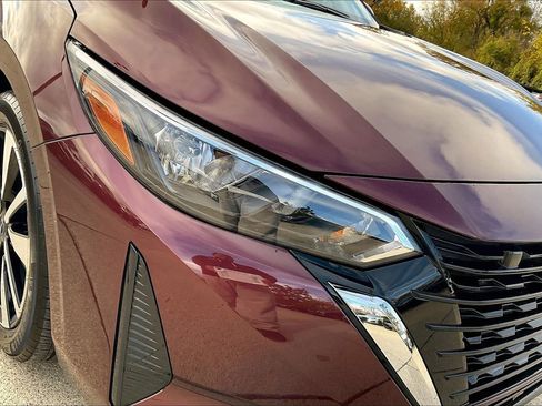 Used 2024 Nissan Sentra SV w/ SV Premium Package image 37