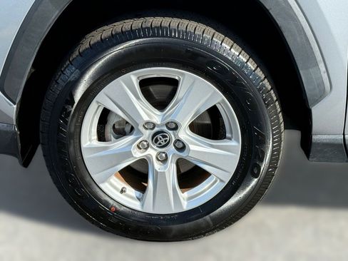 Certified 2021 Toyota RAV4 XLE w/ Convenience Package image 12