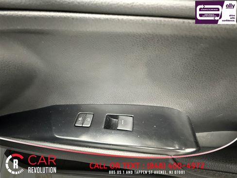 Used 2025 Toyota Camry XSE FWD image 32