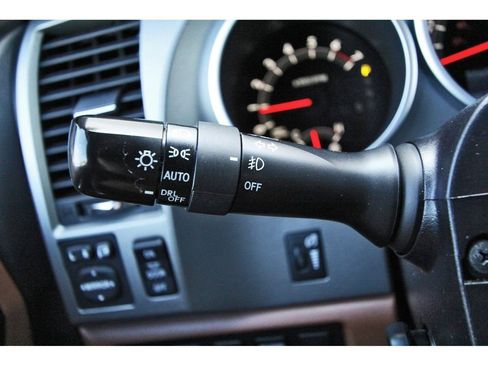 Used 2014 Toyota Sequoia Platinum AWD/4WD image 17