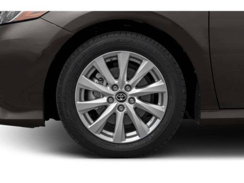 Used 2020 Toyota Camry LE w/ Cold Weather Package AWD/4WD image 14
