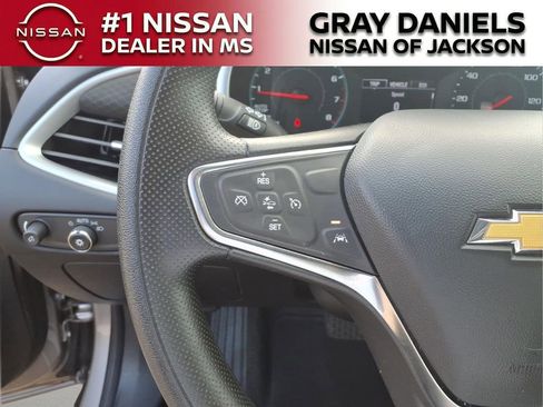 Used 2025 Chevrolet Malibu LT FWD image 13