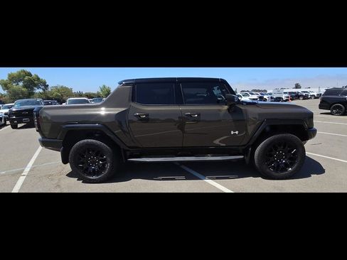 Used 2024 GMC Hummer EV 2X AWD/4WD image 9