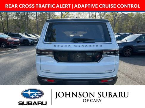Used 2022 Jeep Grand Wagoneer Series III w/ Rear Seat Video Group 1 image 4