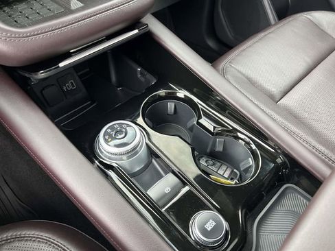 Used 2025 Ford Explorer Platinum w/ LUX Leather Package image 23