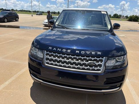 Used 2017 Land Rover Range Rover HSE AWD/4WD image 2