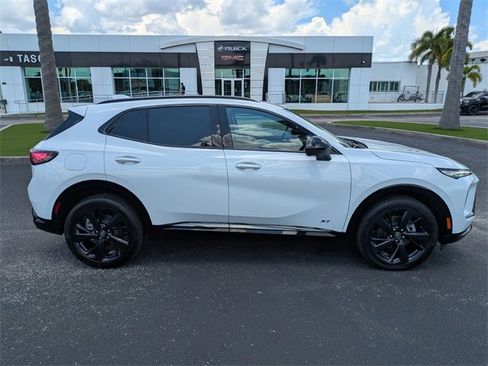 New 2025 Buick Envision Sport Touring image 3