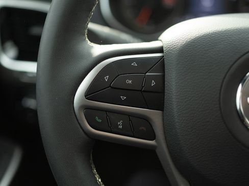 Used 2021 Jeep Cherokee Latitude Lux 80th Anniv w/ Quick Order Package 26U 80TH image 28