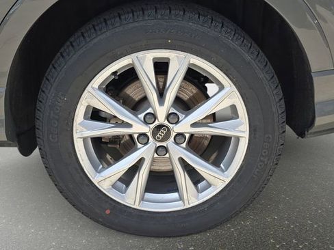 Used 2025 Audi Q3 2.0T Premium AWD/4WD image 37