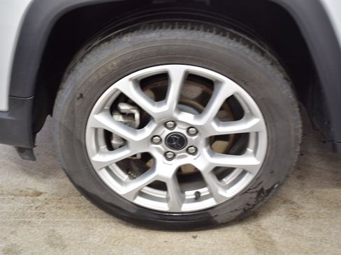 Used 2025 Jeep Compass Limited AWD/4WD image 34
