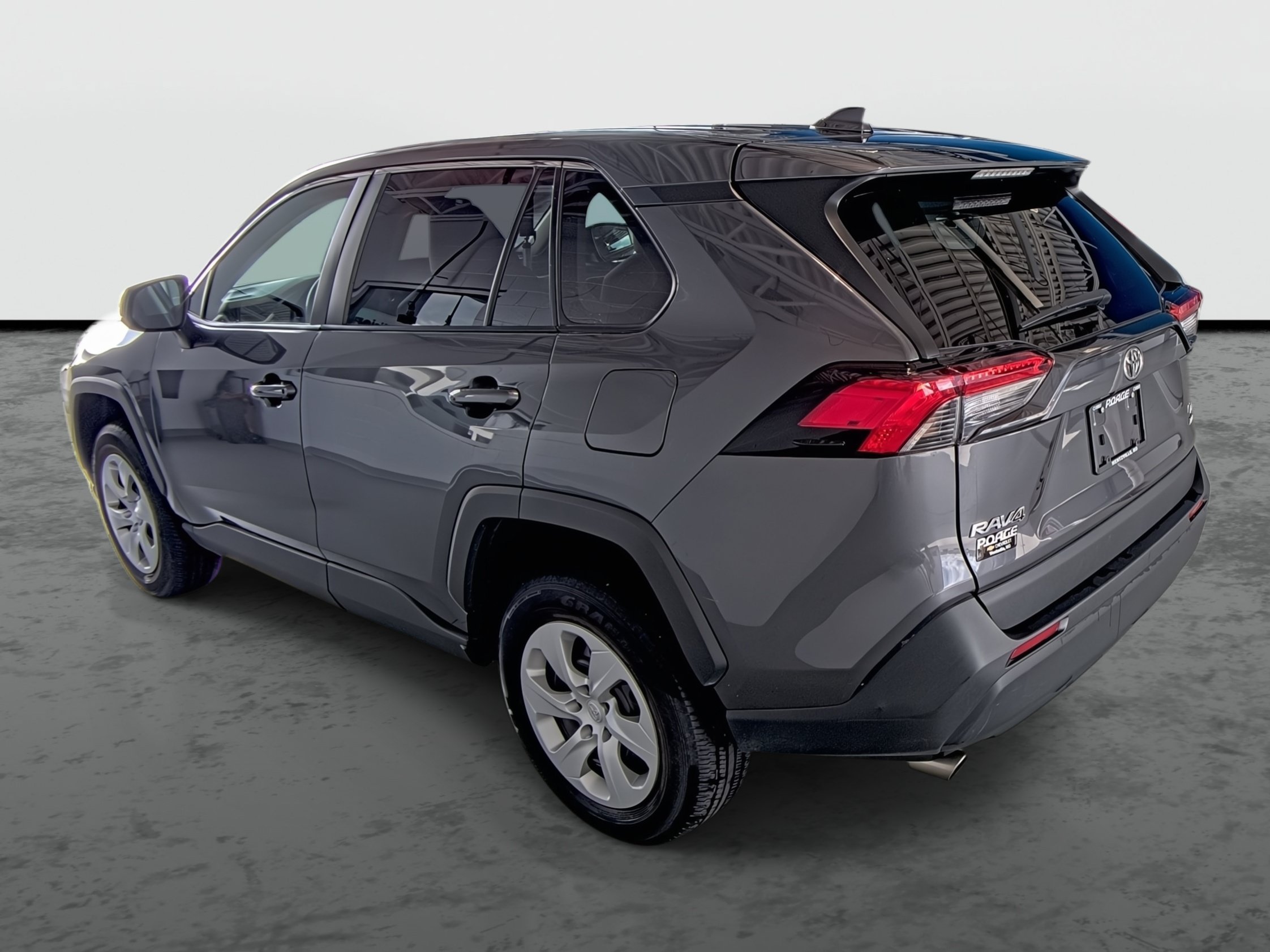 Used 2025 Toyota RAV4 LE AWD/4WD image 11