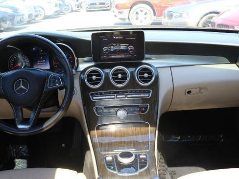 Used 2018 Mercedes-Benz C 300 Sedan w/ Premium Package image 21