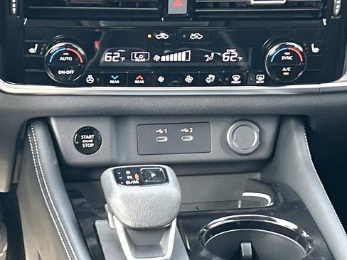 New 2026 Nissan Rogue Platinum w/ Platinum Premium Package AWD/4WD image 24