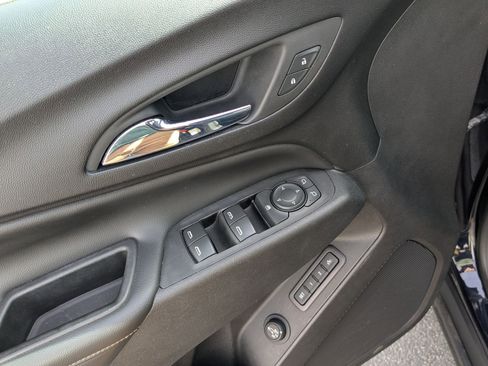Used 2020 Chevrolet Equinox Premier AWD/4WD image 12