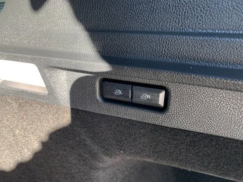 Certified 2022 Lincoln Corsair AWD w/ Equipment Group 101A image 6