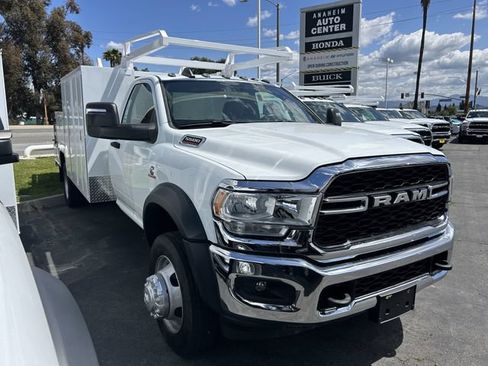 New 2024 RAM 5500 Tradesman RWD image 3