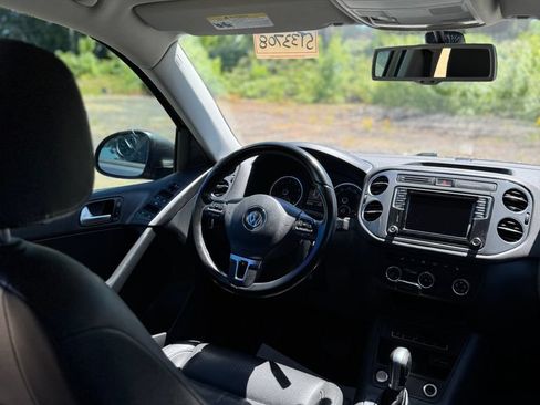 Used 2017 Volkswagen Tiguan S AWD/4WD image 29