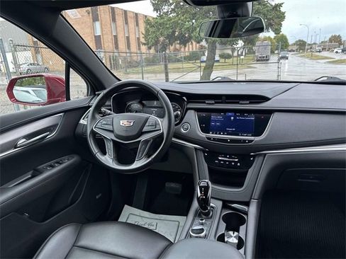 Used 2020 Cadillac XT5 Luxury image 31